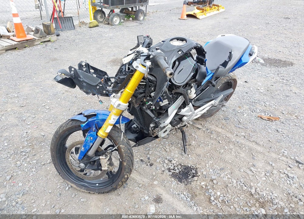 2018 BMW G310 R VIN: WB30G1109JR855913