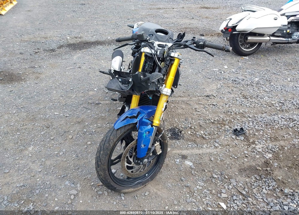 2018 BMW G310 R VIN: WB30G1109JR855913