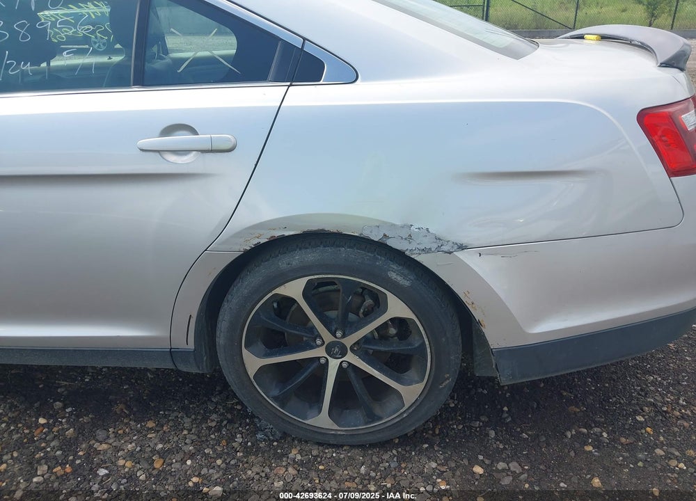 2014 FORD TAURUS VIN: 1FAHP2D84EG154581
