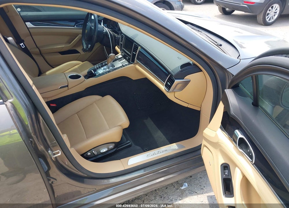 2016 PORSCHE PANAMERA VIN: WP0AA2A78GL004430