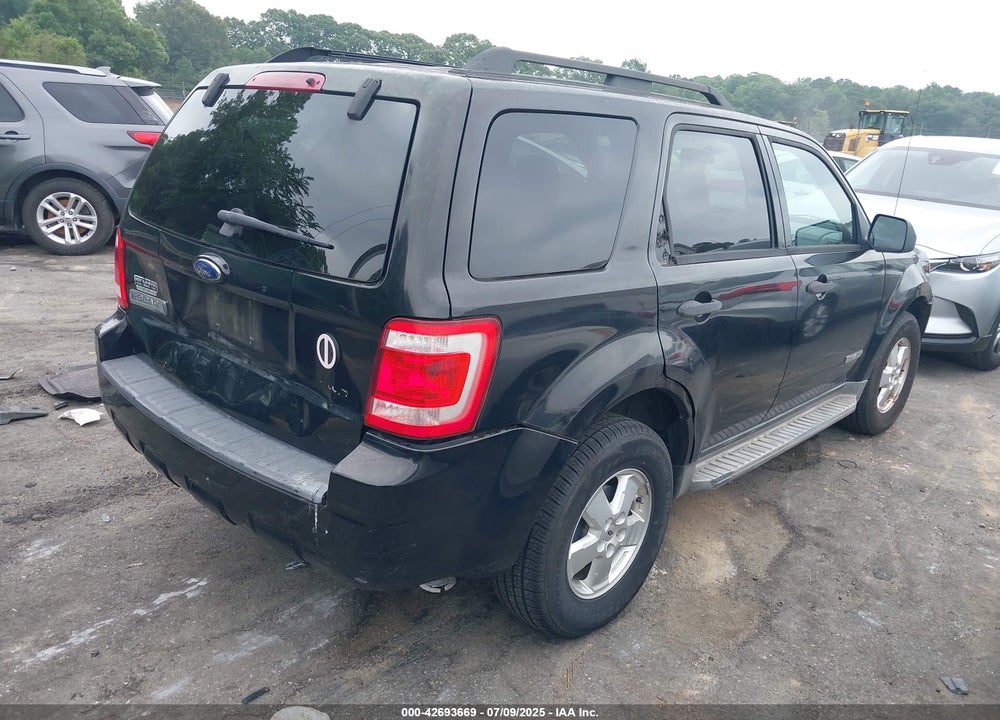 2008 FORD ESCAPE VIN: 1FMCU93Z18KA52636