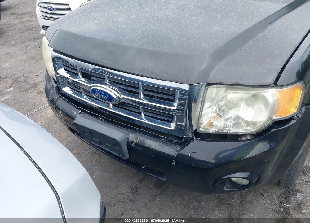 2008 FORD ESCAPE VIN: 1FMCU93Z18KA52636
