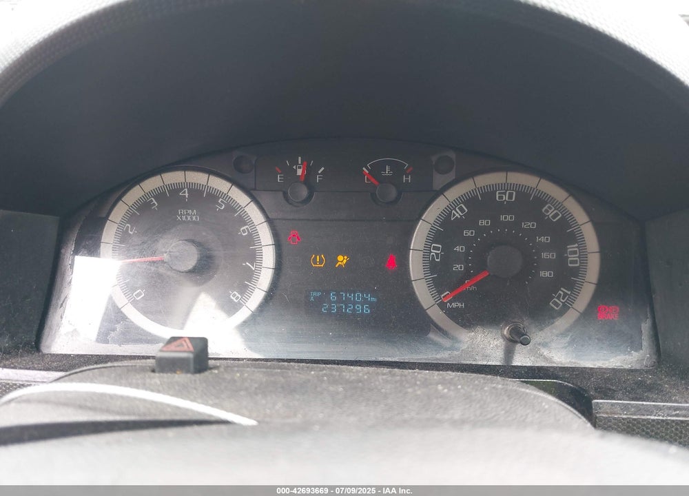 2008 FORD ESCAPE VIN: 1FMCU93Z18KA52636