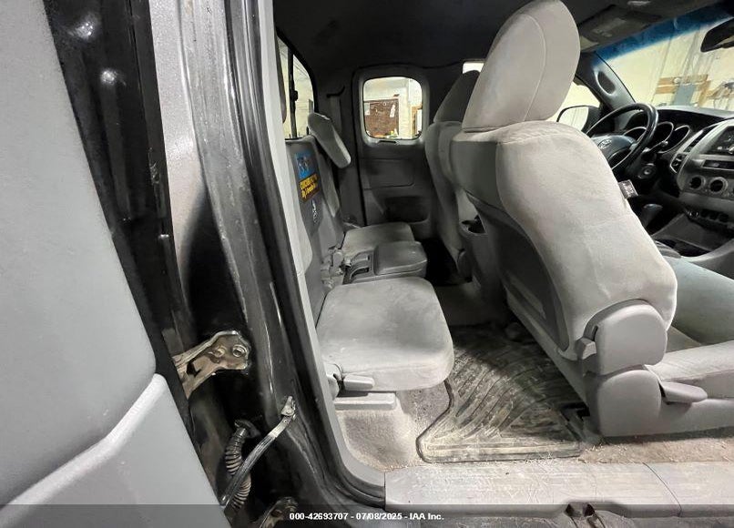 2010 TOYOTA TACOMA BASE V6 VIN: 5TEUU4EN5AZ722051