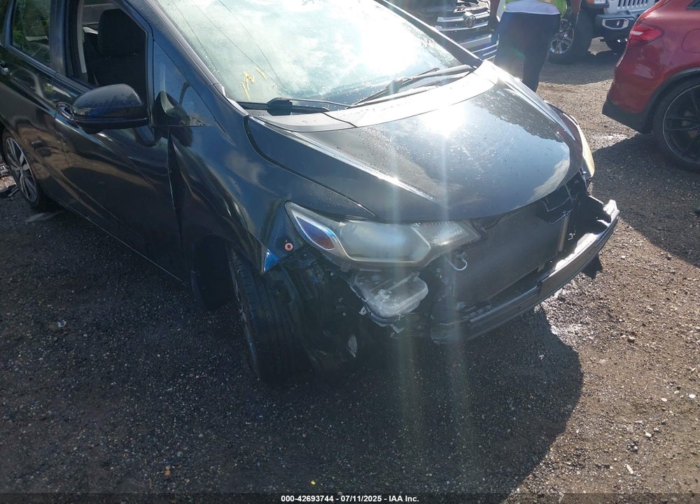 2016 HONDA FIT VIN: JHMGK5H70GS007647