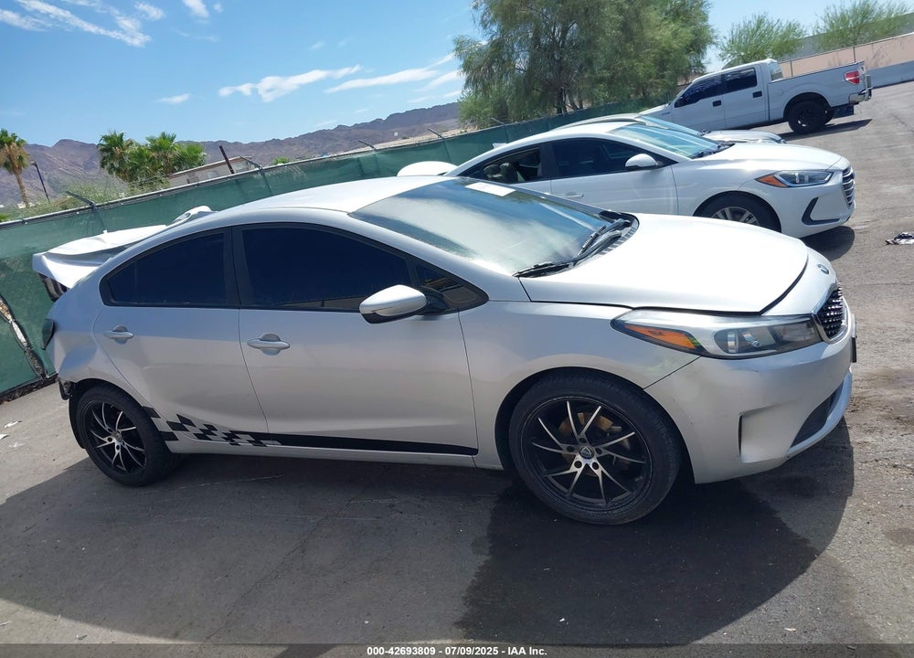 2018 KIA FORTE VIN: 3KPFL4A76JE224676