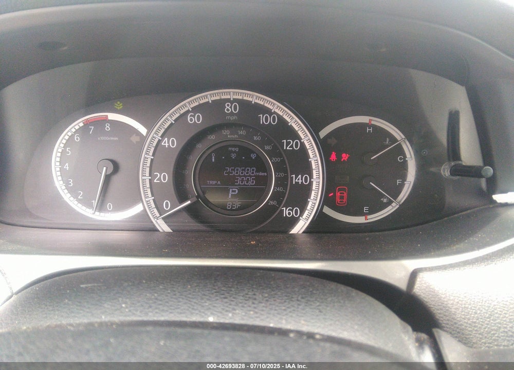 2015 HONDA ACCORD LX VIN: 1HGCR2F37FA147405