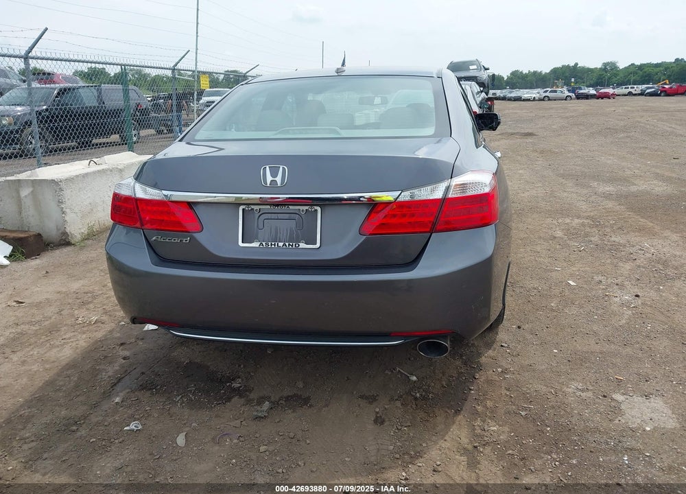 2013 HONDA ACCORD VIN: 1HGCR2F8XDA044083