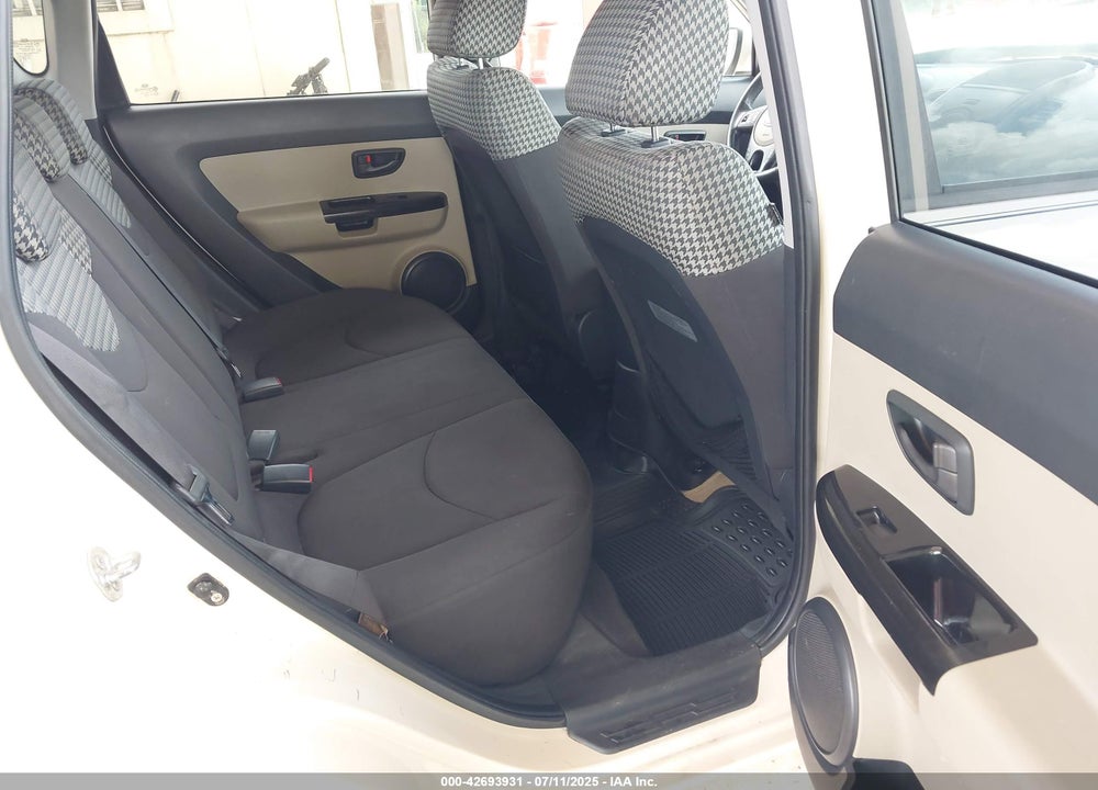2010 KIA SOUL VIN: KNDJT2A29A7073870
