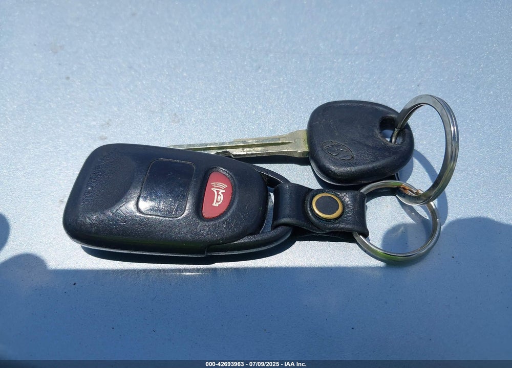 2008 HYUNDAI SANTA FE VIN: 5NMSG73D58H202291