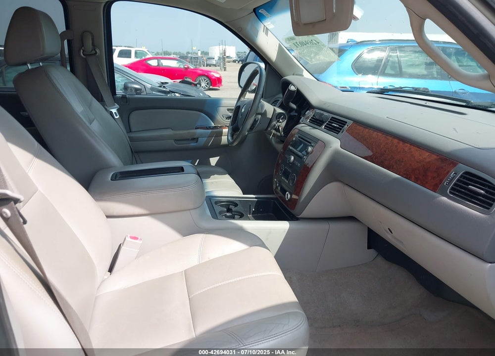 2007 CHEVROLET SUBURBAN 1500 LT VIN: 3GNFK163X7G179589
