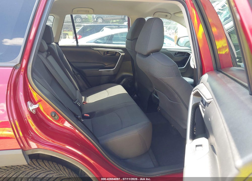 2020 TOYOTA RAV4 VIN: 2T3G1RFV7LC137411