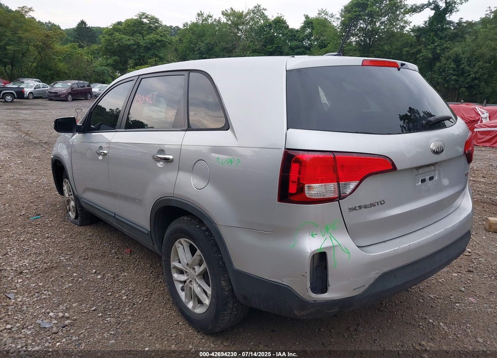 2014 KIA SORENTO LX VIN: 5XYKT3A68EG487342