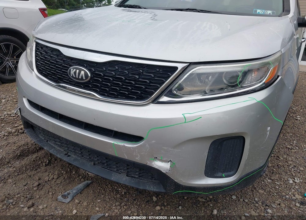 2014 KIA SORENTO LX VIN: 5XYKT3A68EG487342
