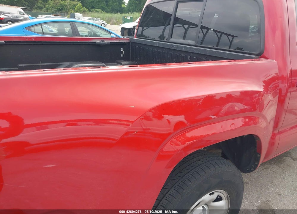 2019 TOYOTA TACOMA SR VIN: 5TFAX5GN4KX135989