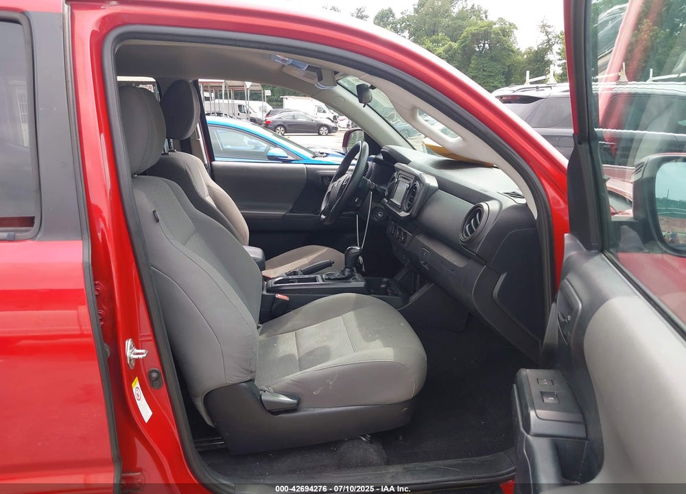 2019 TOYOTA TACOMA SR VIN: 5TFAX5GN4KX135989