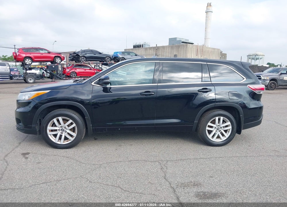 2016 TOYOTA HIGHLANDER LE V6 VIN: 5TDBKRFH2GS279608
