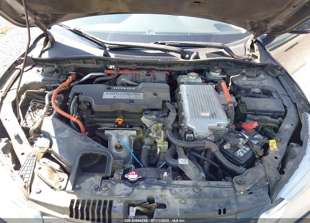 2015 HONDA ACCORD VIN: 1HGCR6F74FA005541