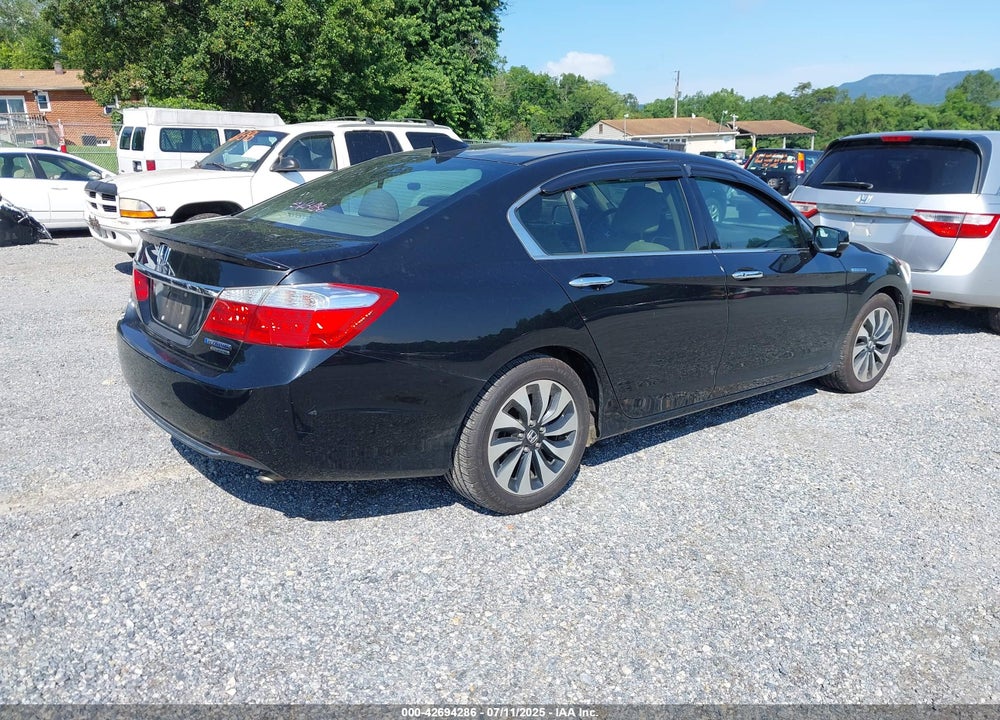 2015 HONDA ACCORD VIN: 1HGCR6F74FA005541