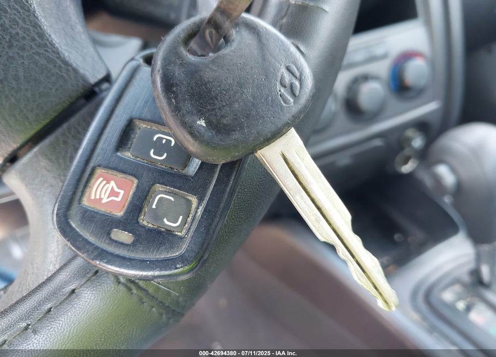 2005 HYUNDAI ELANTRA GLS/GT VIN: KMHDN46DX5U184850