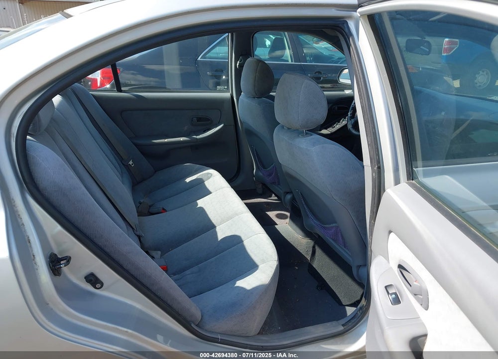 2005 HYUNDAI ELANTRA GLS/GT VIN: KMHDN46DX5U184850