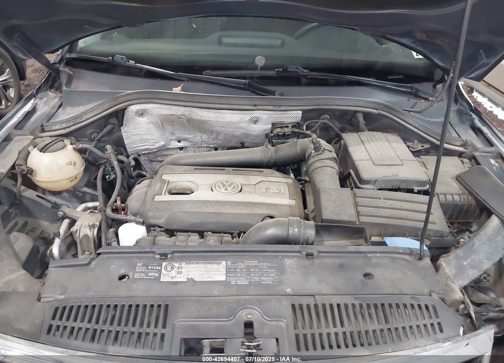2011 VOLKSWAGEN TIGUAN VIN: WVGAV7AX5BW534360