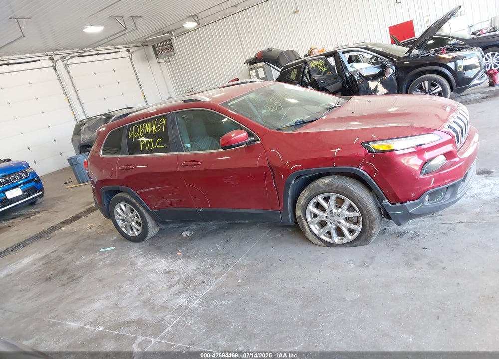 2017 JEEP CHEROKEE VIN: 1C4PJLCB8HW560464