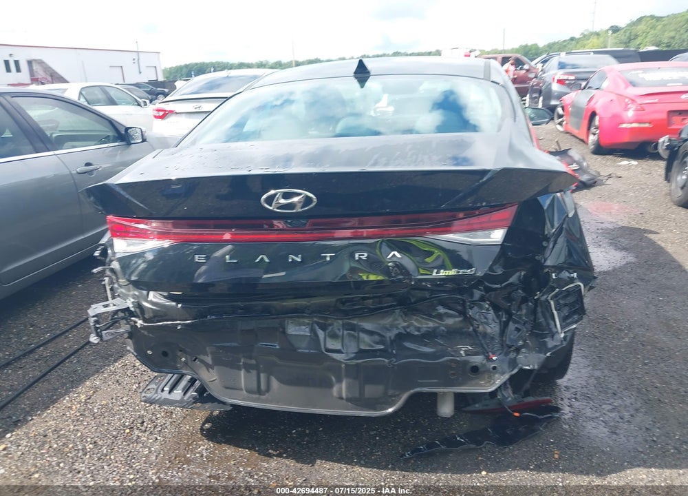 2023 HYUNDAI ELANTRA VIN: KMHLP4AG5PU607425