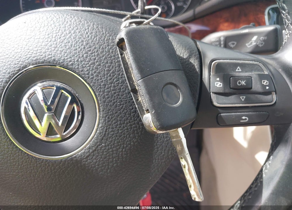 2013 VOLKSWAGEN PASSAT 2.5L SEL PREMIUM VIN: 1VWCH7A36DC081675