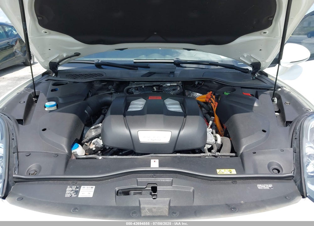 2016 PORSCHE CAYENNE E-HYBRID VIN: WP1AE2A25GLA63698