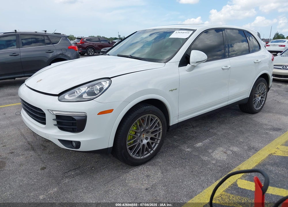 2016 PORSCHE CAYENNE E-HYBRID VIN: WP1AE2A25GLA63698