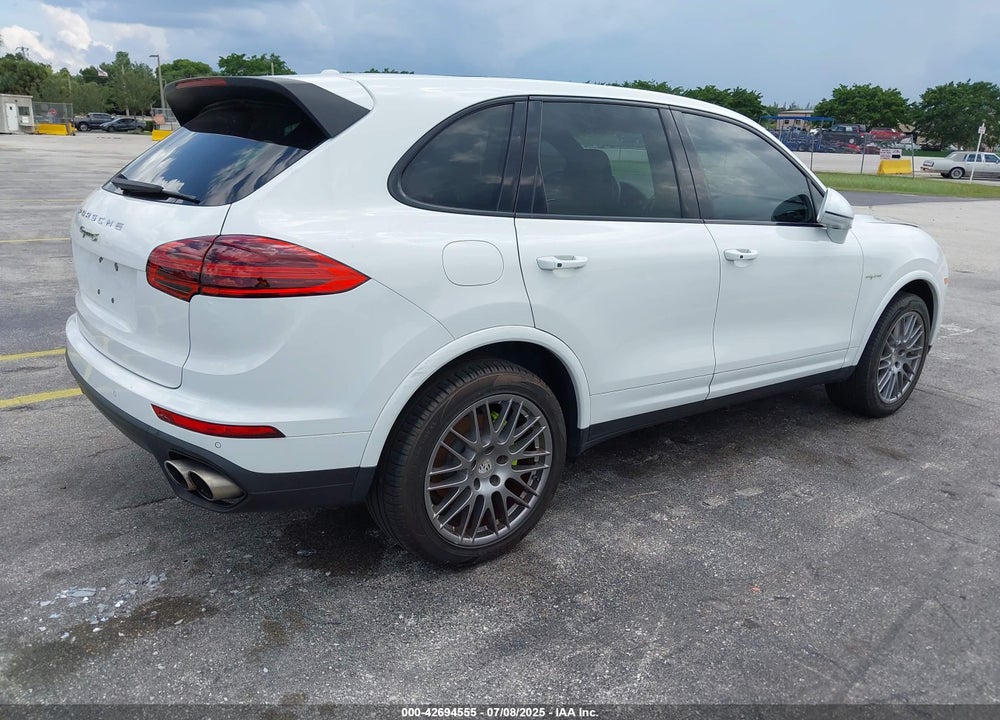 2016 PORSCHE CAYENNE E-HYBRID VIN: WP1AE2A25GLA63698