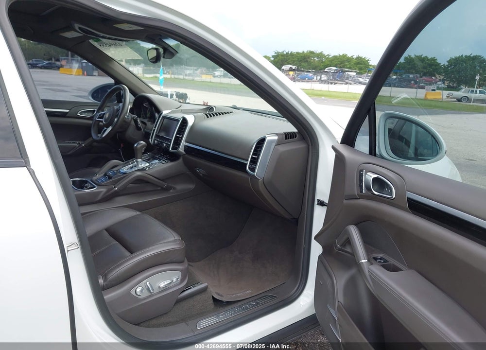 2016 PORSCHE CAYENNE E-HYBRID VIN: WP1AE2A25GLA63698