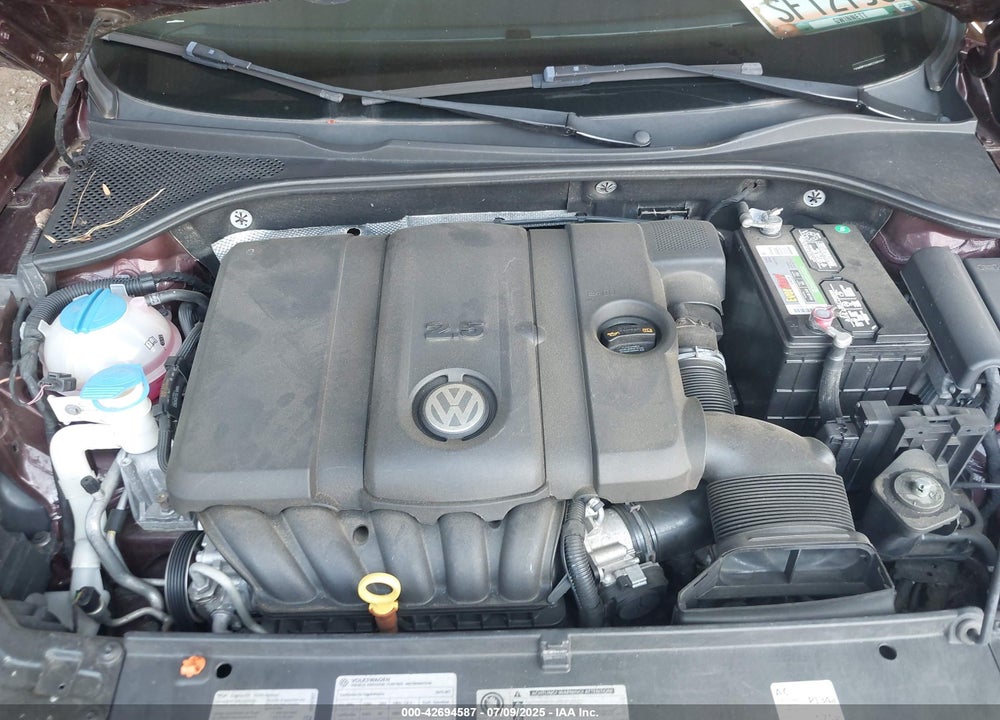 2012 VOLKSWAGEN PASSAT VIN: 1VWBP7A39CC082042