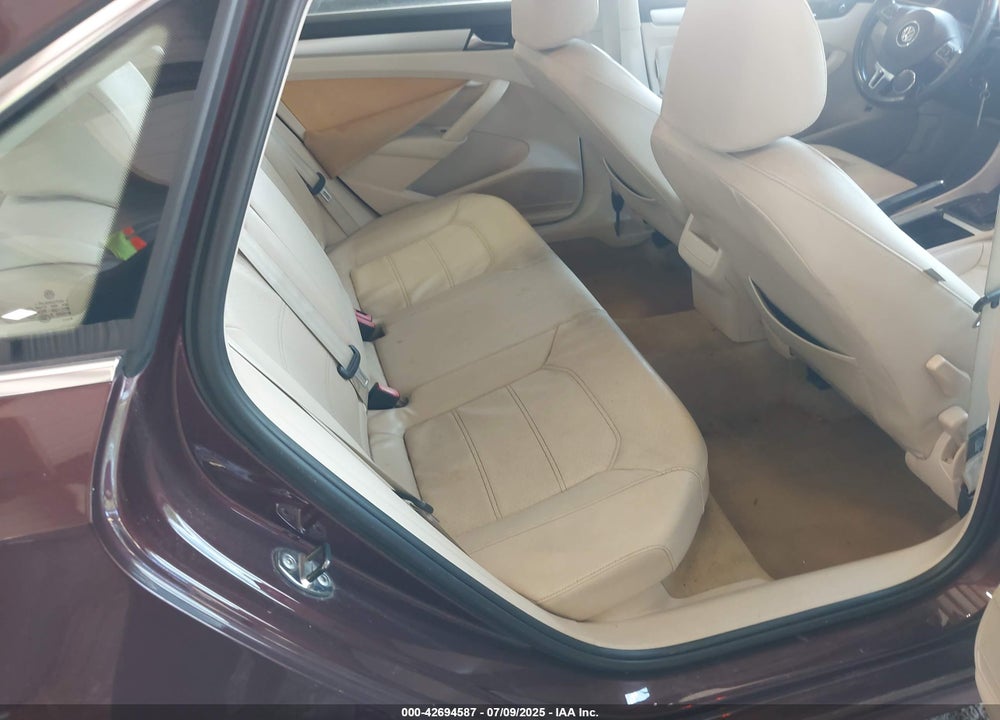 2012 VOLKSWAGEN PASSAT VIN: 1VWBP7A39CC082042