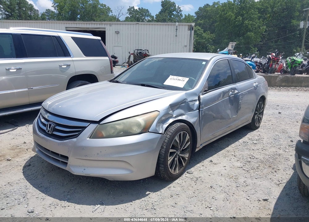 2011 HONDA ACCORD VIN: 1HGCP2E39BA134981