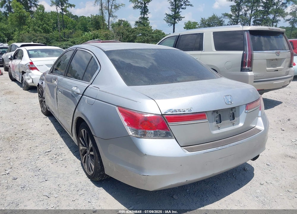 2011 HONDA ACCORD VIN: 1HGCP2E39BA134981