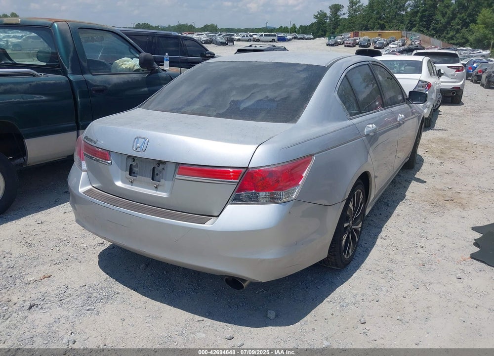 2011 HONDA ACCORD VIN: 1HGCP2E39BA134981