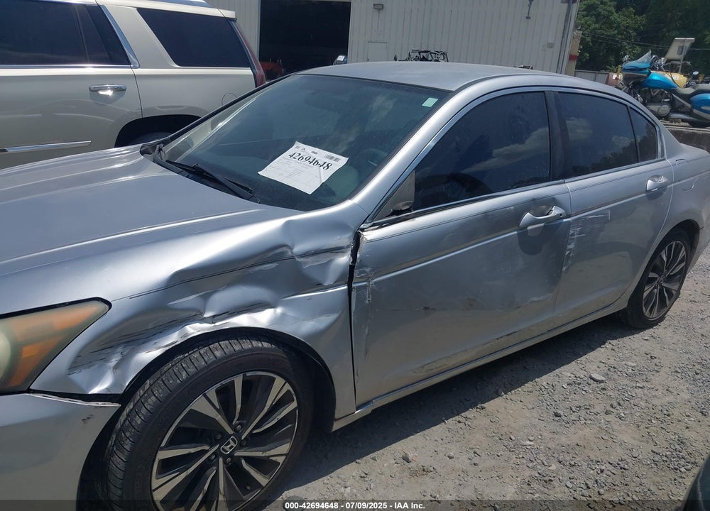 2011 HONDA ACCORD VIN: 1HGCP2E39BA134981