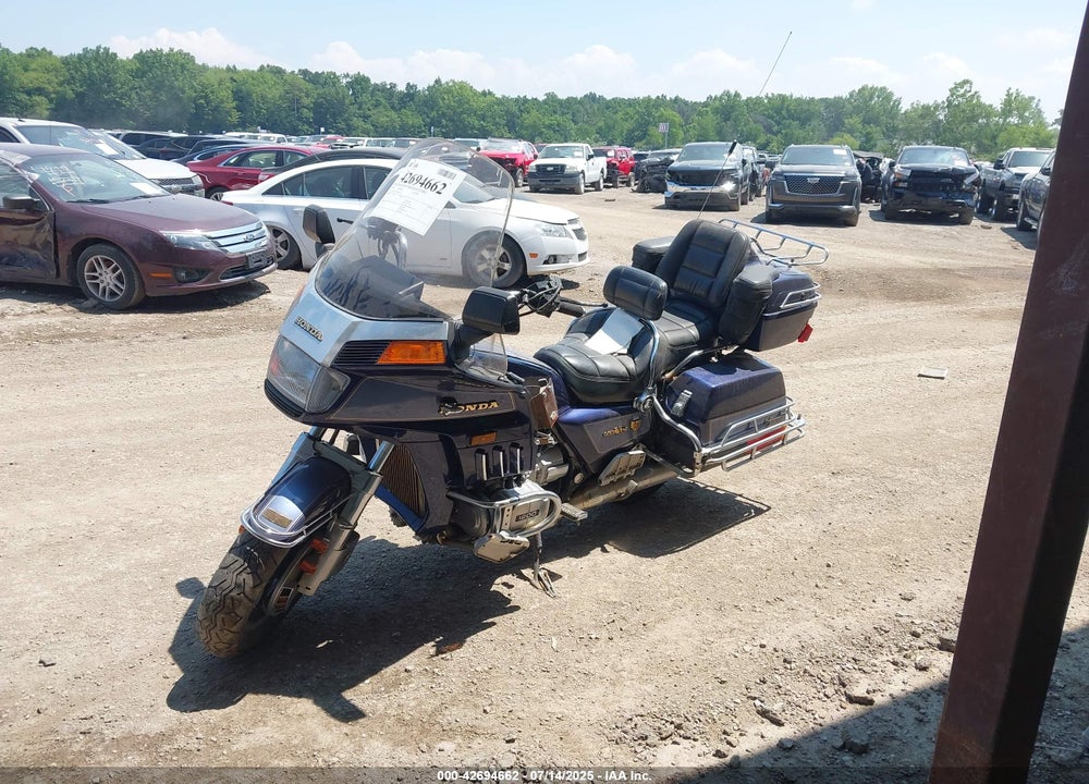 1986 HONDA GL1200 A VIN: 1HFSC1421GA206374