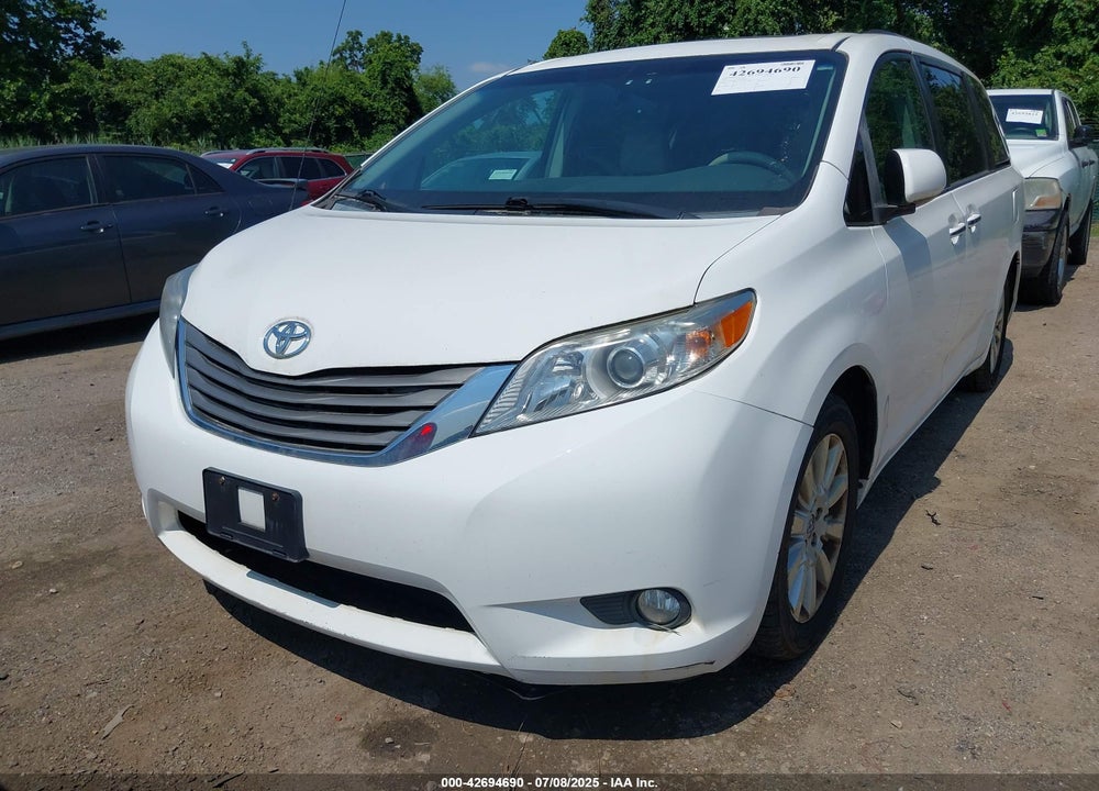 2014 TOYOTA SIENNA XLE 7 PASSENGER VIN: 5TDDK3DC3ES079590