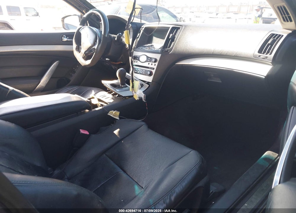 2008 INFINITI G37 VIN: JNKCV64E88M100969