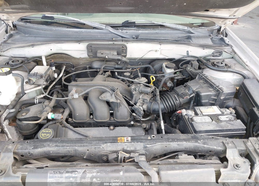 2001 FORD ESCAPE XLT VIN: 1FMYU03111KF57142