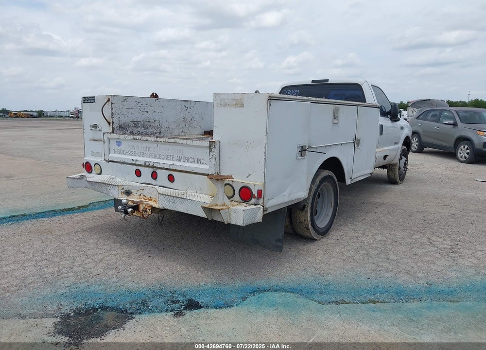 2004 FORD F-450 XL/XLT VIN: 1FDXF46P74EC18109