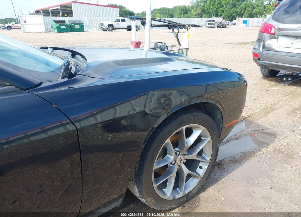 2015 DODGE CHALLENGER SXT VIN: 2C3CDZAG7FH900467