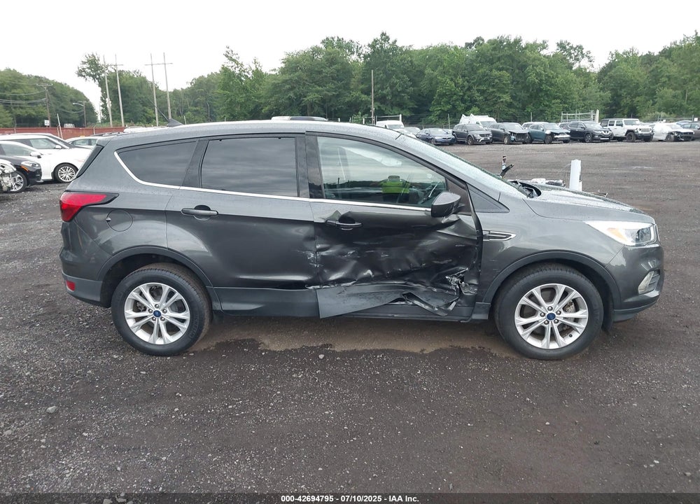 2019 FORD ESCAPE VIN: 1FMCU9GD1KUC17837