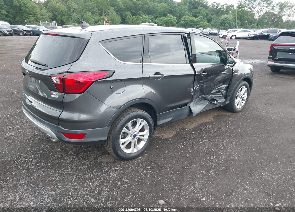 2019 FORD ESCAPE VIN: 1FMCU9GD1KUC17837
