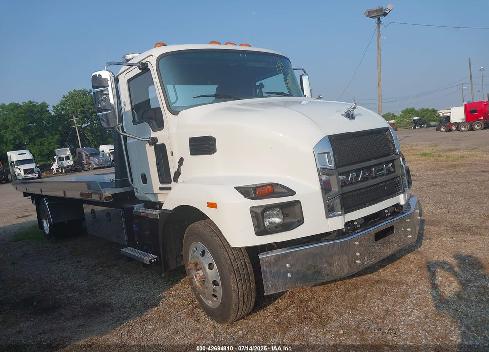 2024 MACK MD VIN: 1M2MDBAA0RS011988