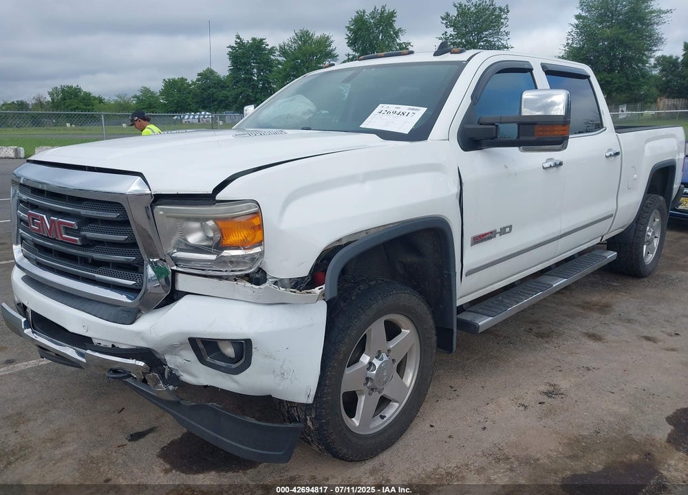 2015 GMC SIERRA 2500HD SLT VIN: 1GT12ZE81FF647093