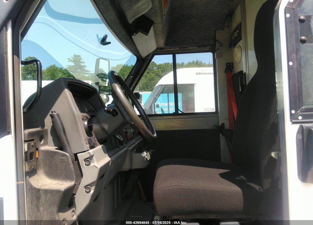 2016 ISUZU NPR VIN: JALB4T174G7W01275